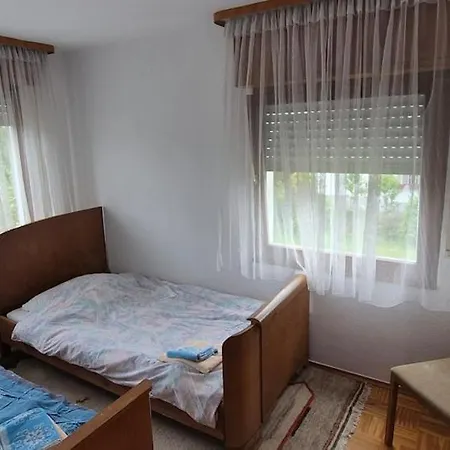 Vorstadt-villa Apfelroute *